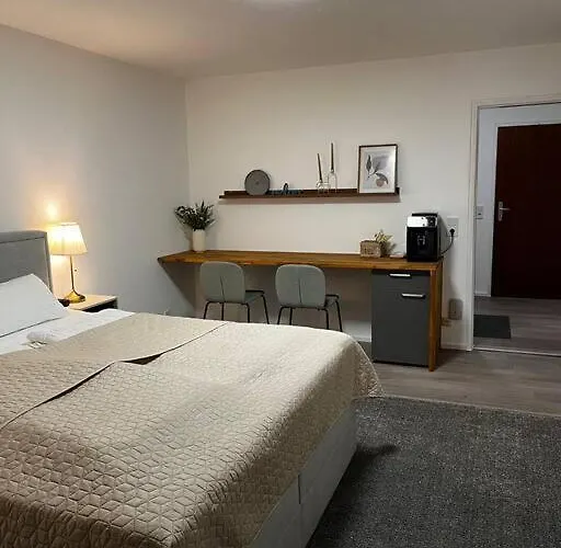 Isaak Appartment Burgnaehe